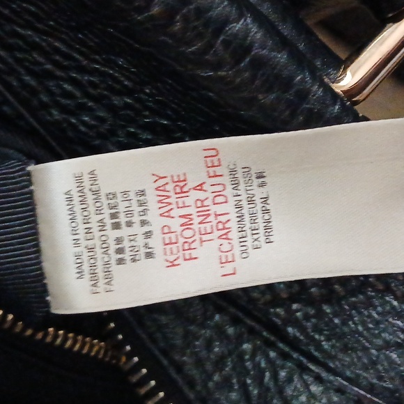 BURBERRY NWOT Auth Large Handbag Bag Satchel Lock & Key Black Pebbled Leather - Picture 8 of 9